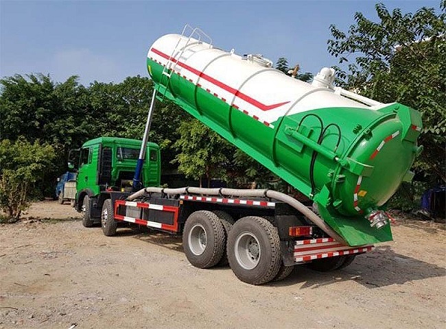 Thợ vận chuyển b&ugrave;n vi sinh quận 8 phục vụ chuy&ecirc;n nghiệp