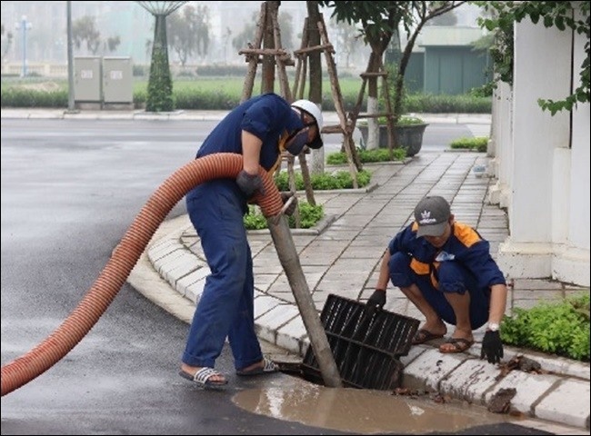 Nạo v&eacute;t hố ga quận 8 n&ecirc;n chọn c&ocirc;ng ty uy t&iacute;n