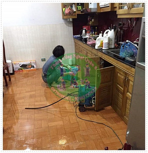 Nguy&ecirc;n nh&acirc;n nh&agrave; vệ sinh c&oacute; m&ugrave;i h&ocirc;i kh&oacute; chịu