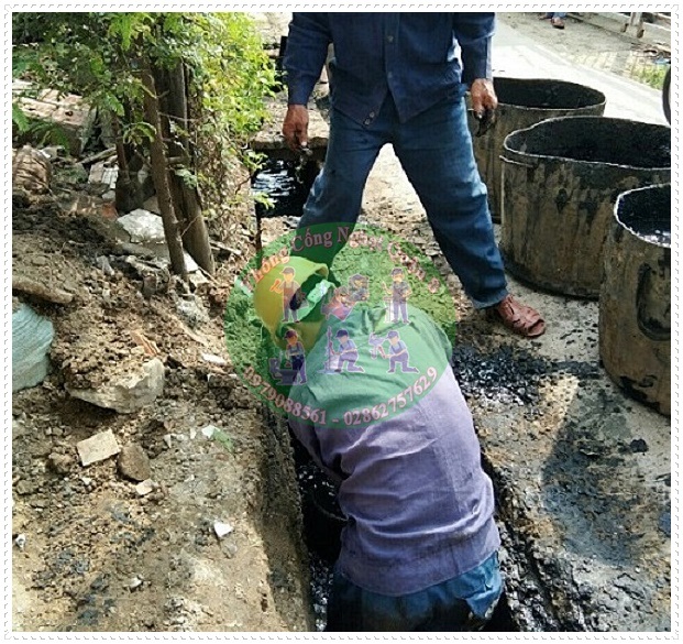 Nạo v&eacute;t hố ga gi&aacute; rẻ tại TPHCM