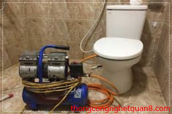 Bí quyết thông cống nghẹt bằng máy nén khí